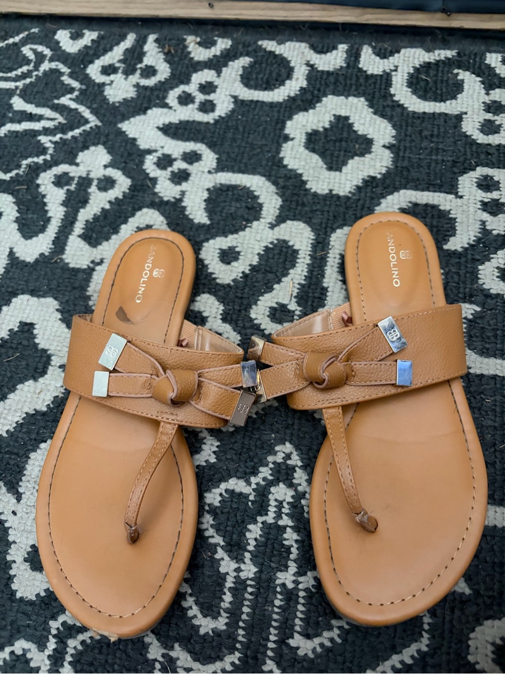 Bandolino Tan Knot Thong Sandals with Silver Accents